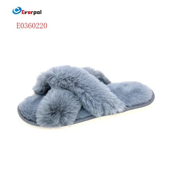 Çağdaş Ev Ayakkabılarında Ev Terlikleri Neden Popülerlik Kazanıyor?